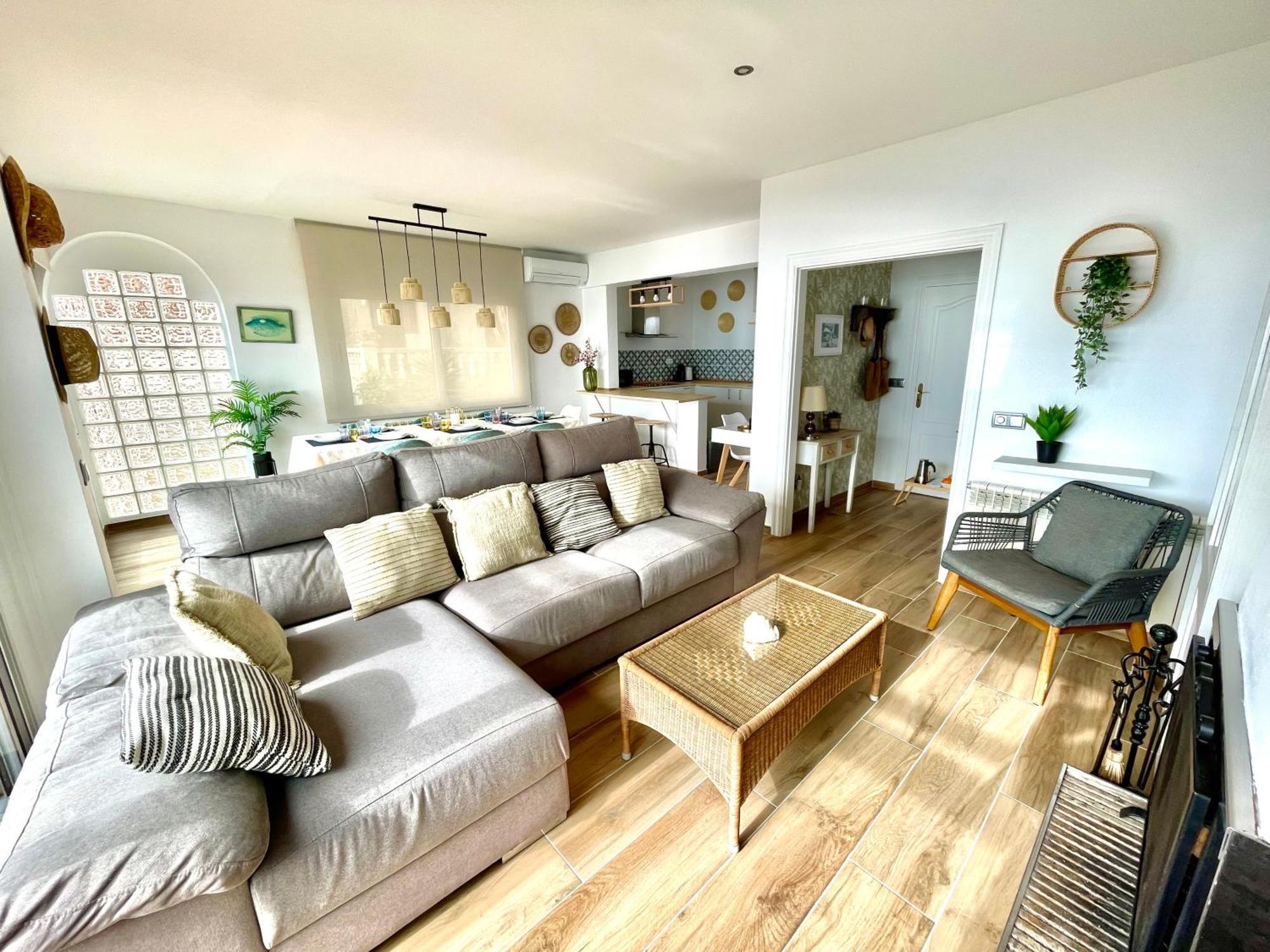 Seahomes Vacations, La Casa Blue Mediterranean Lifestyle Blanes Exteriör bild
